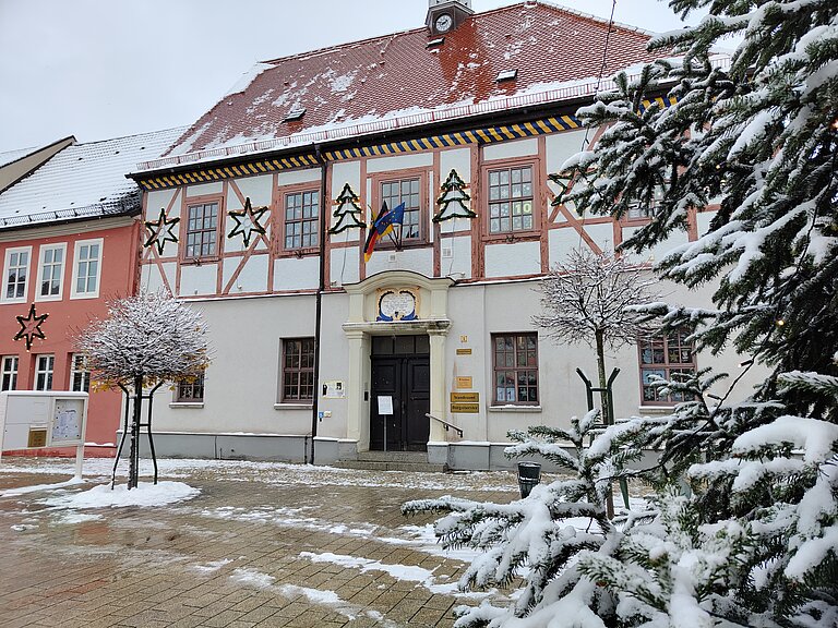 Rathaus Gräfenhainichen im Winter