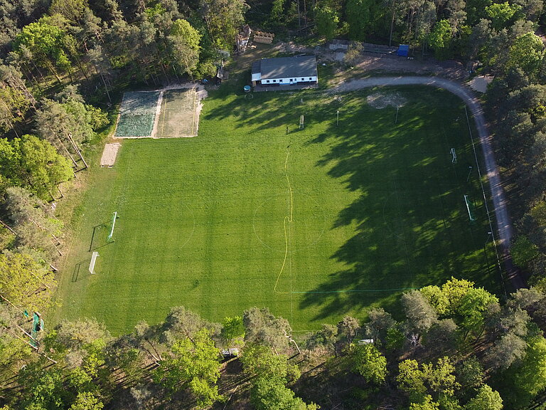 Luftaufnahme Sportplatz