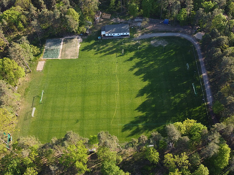 Luftaufnahme Sportplatz