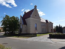 Einfahrt und Blick auf Paul-Gerhardt-Haus