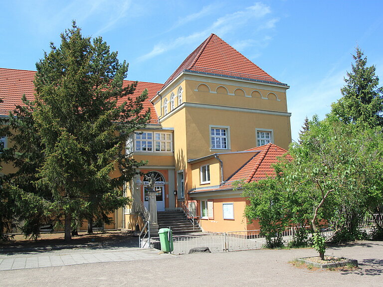 Eingang Grundschule
