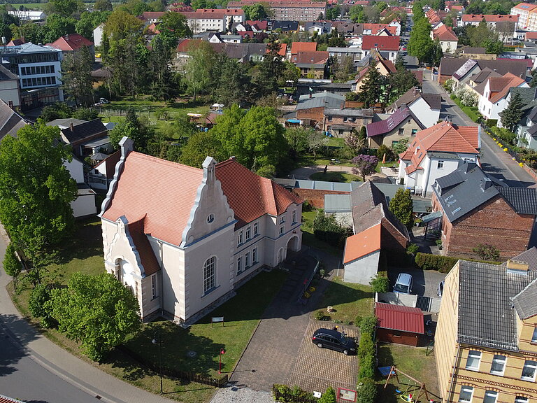 Luftaufnahme Paul-Gerhardt-Haus mit Blick in die Karl-Liebknecht-Straße